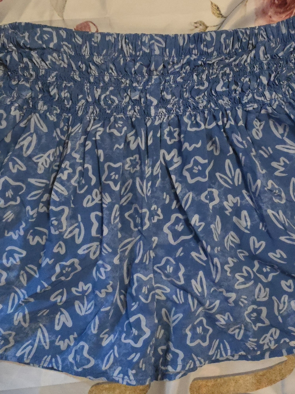 Free Assembly Blue Floral Smocked Waist Skort